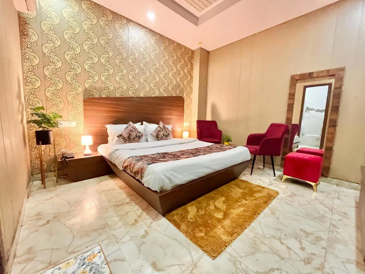 Hotel Pearl Grand, Zirakpur - Top Rated & Most Awarded Property In Tricity Chandigarh