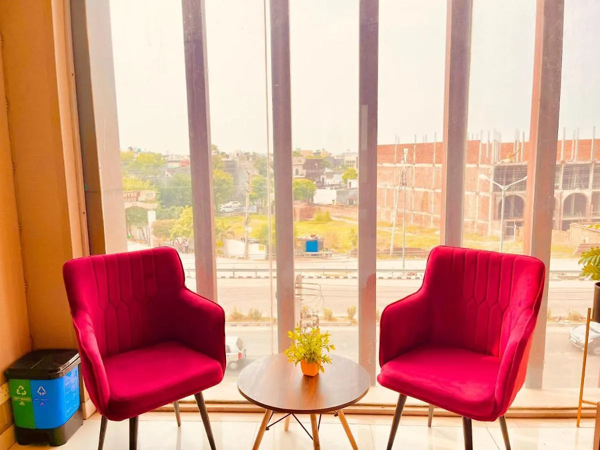 Hotel Pearl Grand, Zirakpur - Top Rated & Most Awarded Property In Tricity Chandigarh India